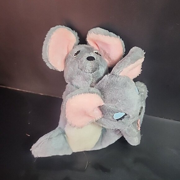 Vintage Mom and Babe Mouse Hugging Plush - Picture 2 of 9